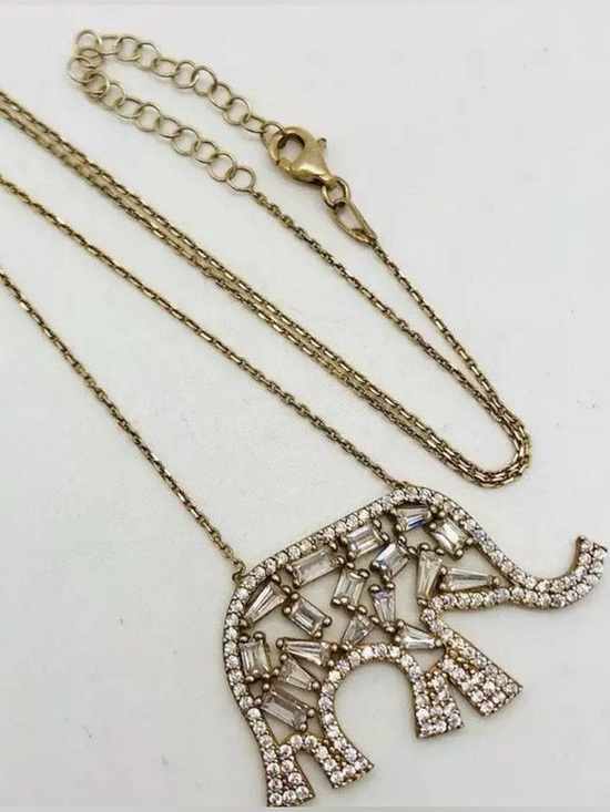 Jewelry - Gold Rhinestone Elephant Pendant Necklace